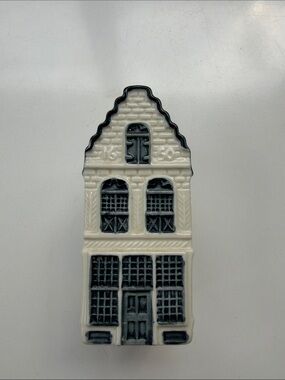KLM White and Dark Blue Decorative Dutch House Ceramic #15